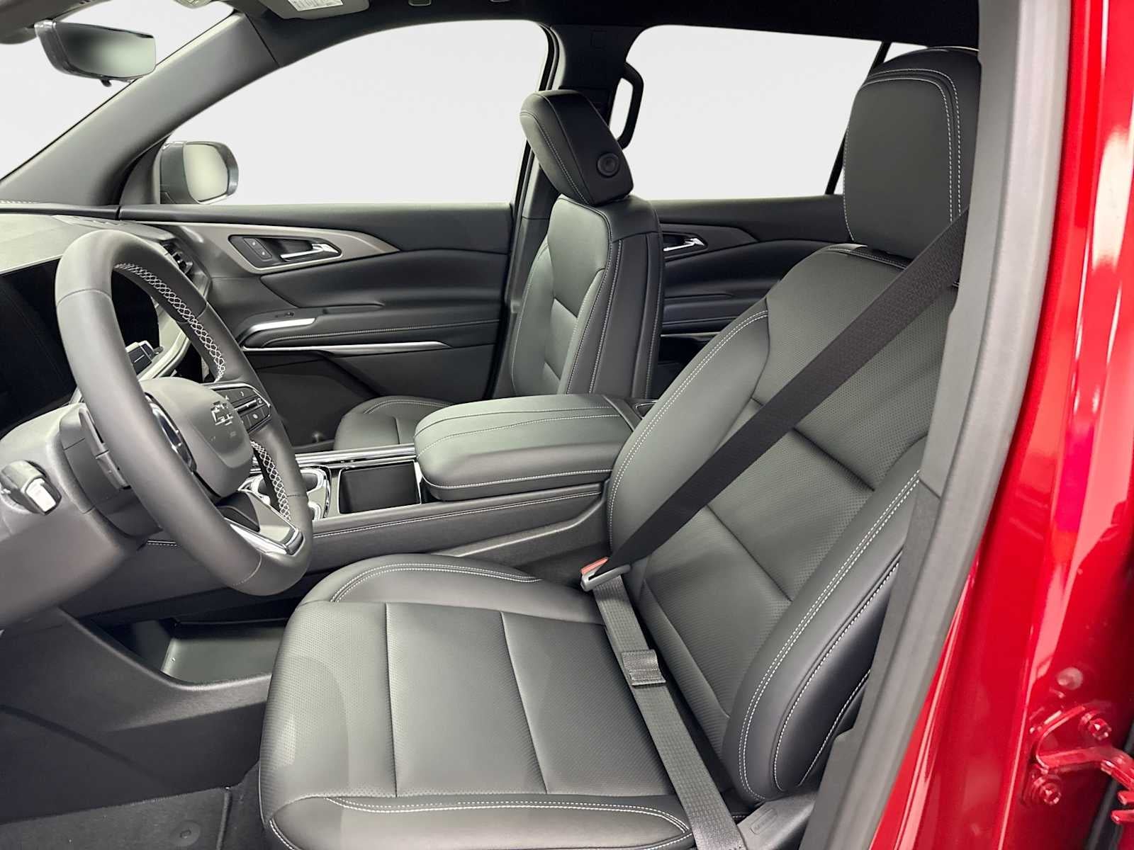 2027 Chevrolet Traverse LT - Photo 13