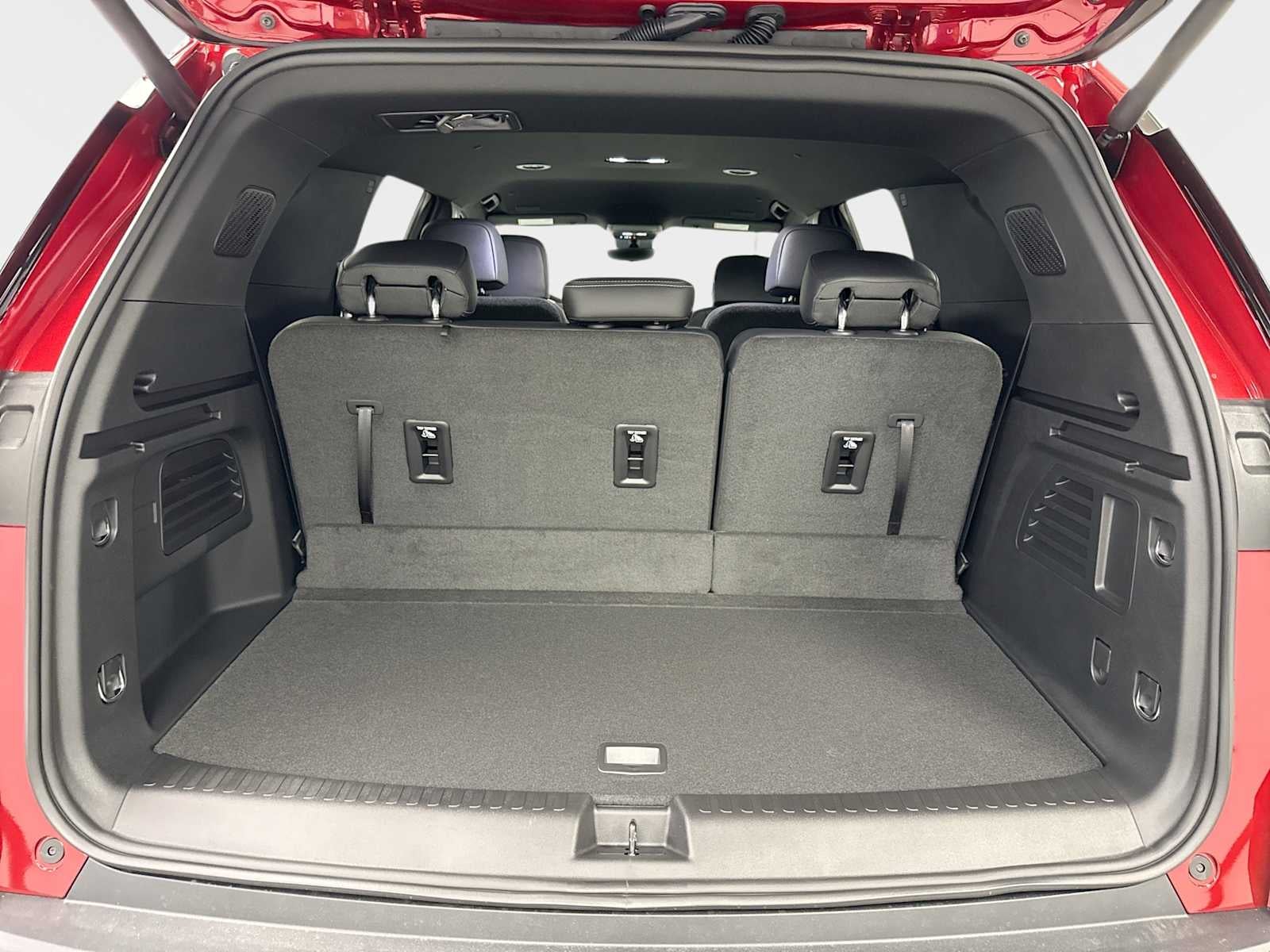 2027 Chevrolet Traverse LT - Photo 20