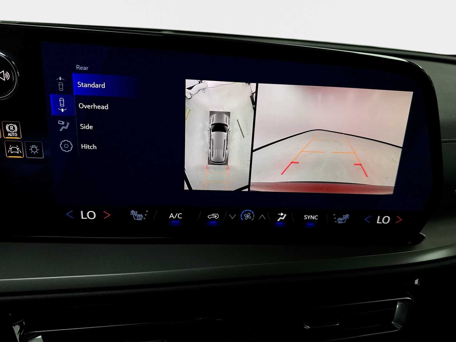 2027 Chevrolet Traverse LT - Photo 23