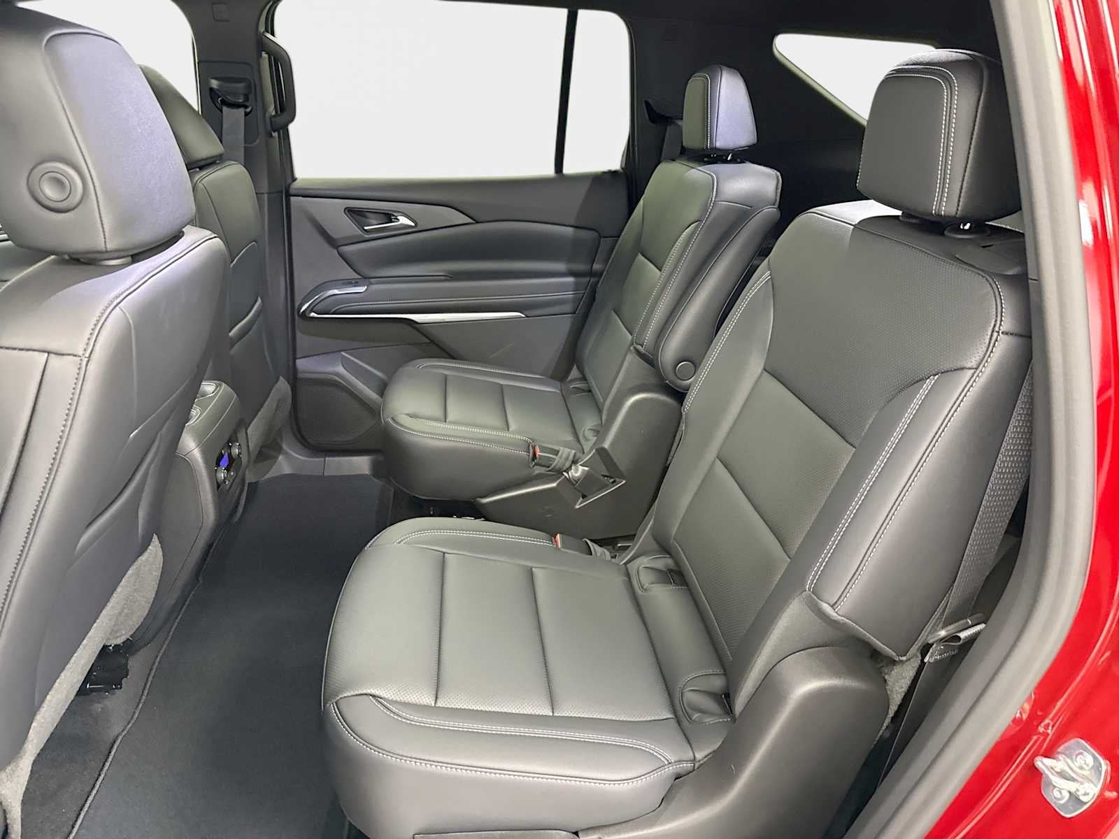2027 Chevrolet Traverse LT - Photo 24