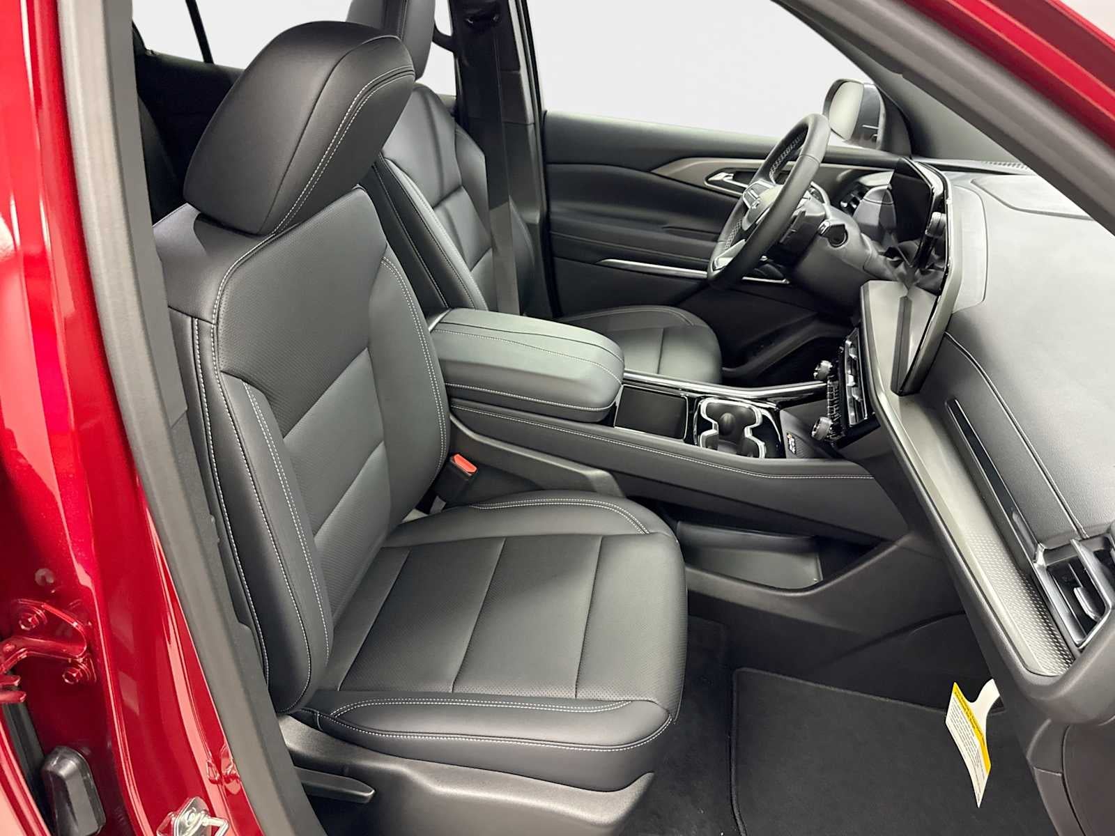 2027 Chevrolet Traverse LT - Photo 26