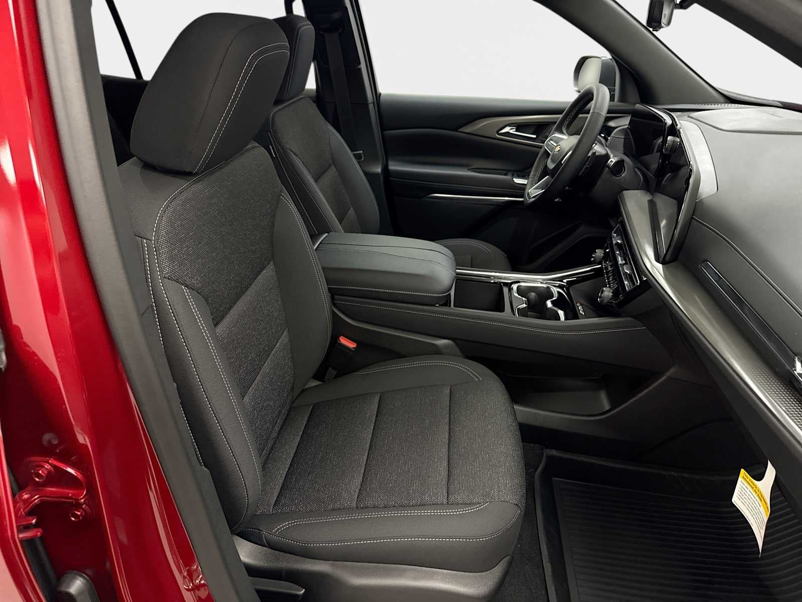 2027 Chevrolet Traverse LT - Photo 25