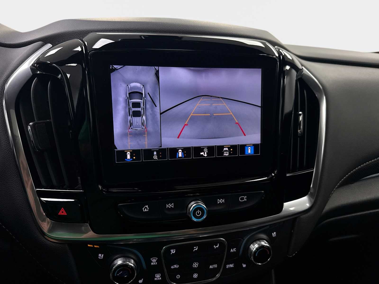 2023 Chevrolet Traverse Premier - Photo 23