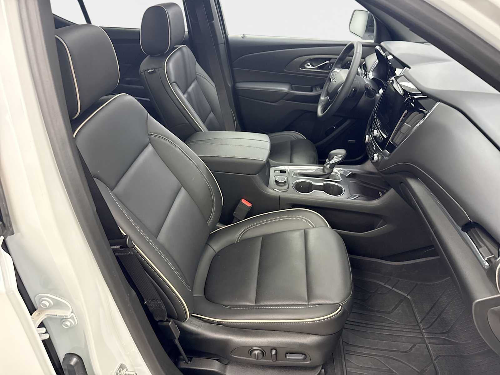 2023 Chevrolet Traverse Premier - Photo 26