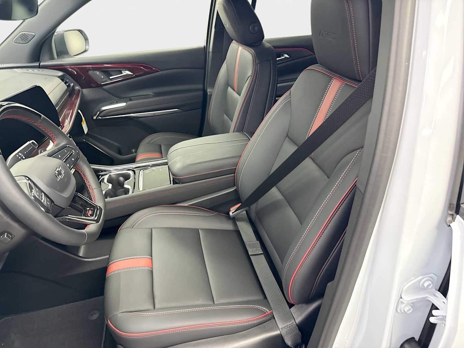 2027 Chevrolet Traverse RS - Photo 13