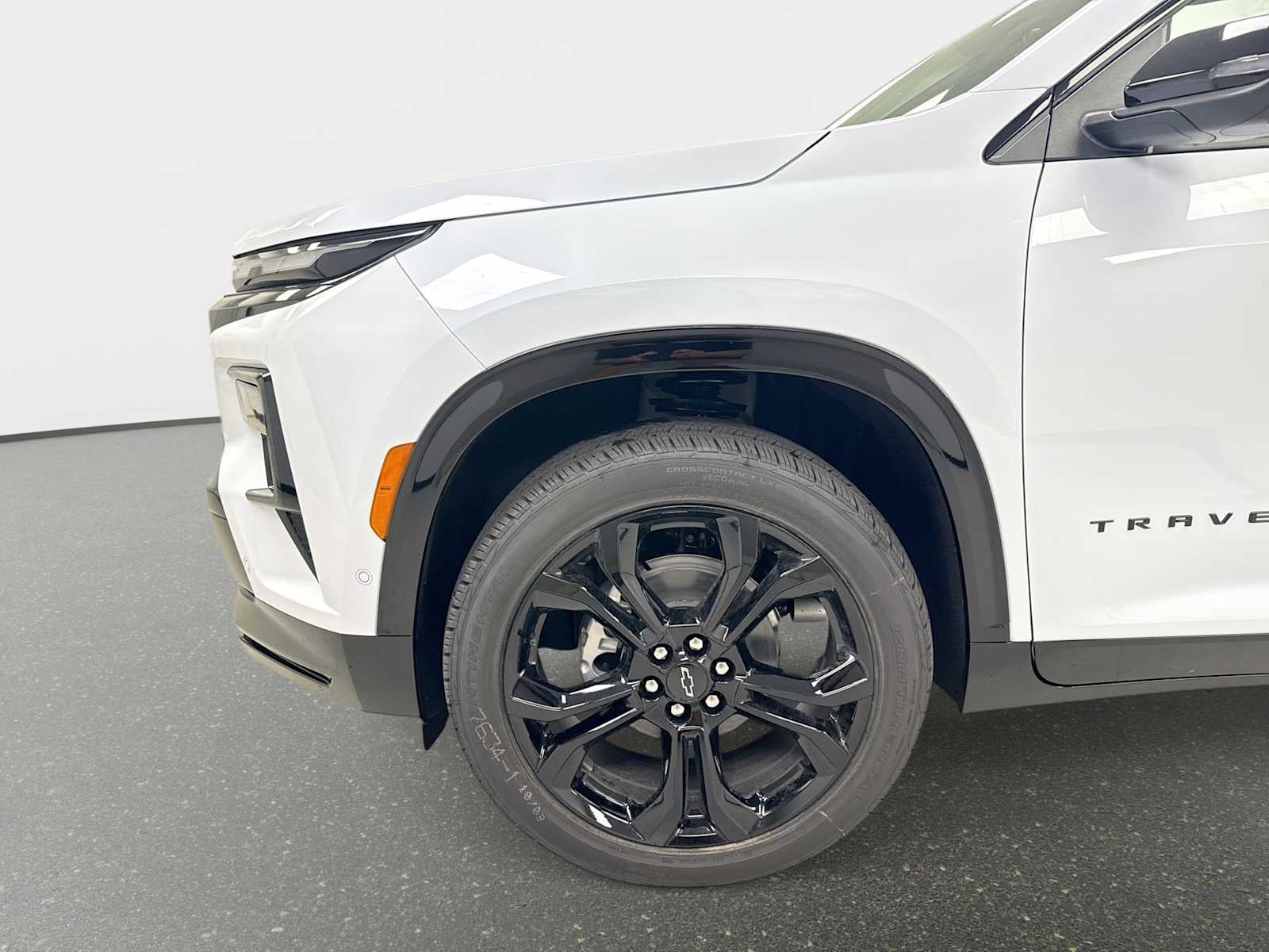 2027 Chevrolet Traverse RS - Photo 19