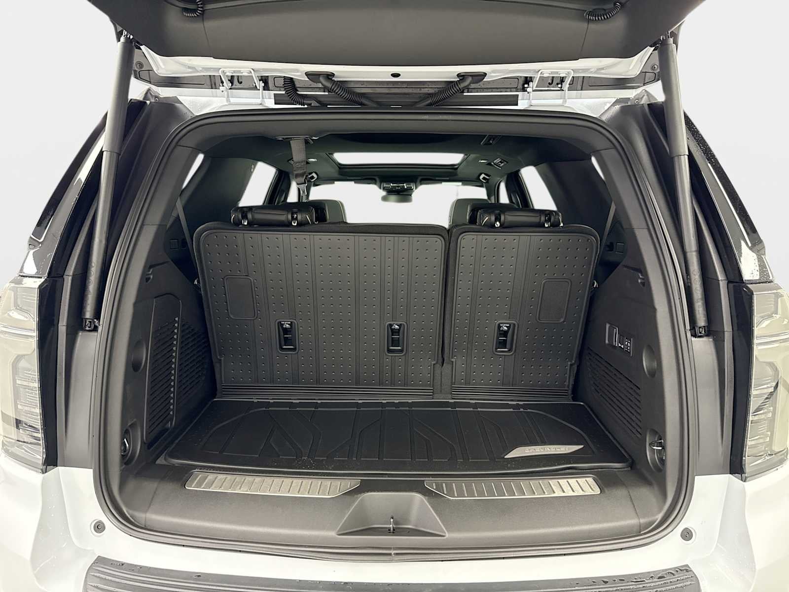 2027 Chevrolet Tahoe Premier - Photo 21