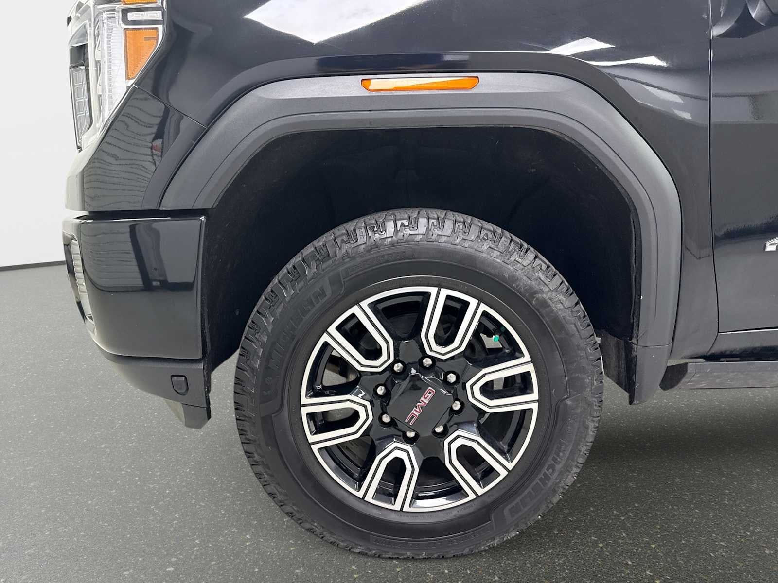 2022 GMC Sierra 3500HD AT4 - Photo 19