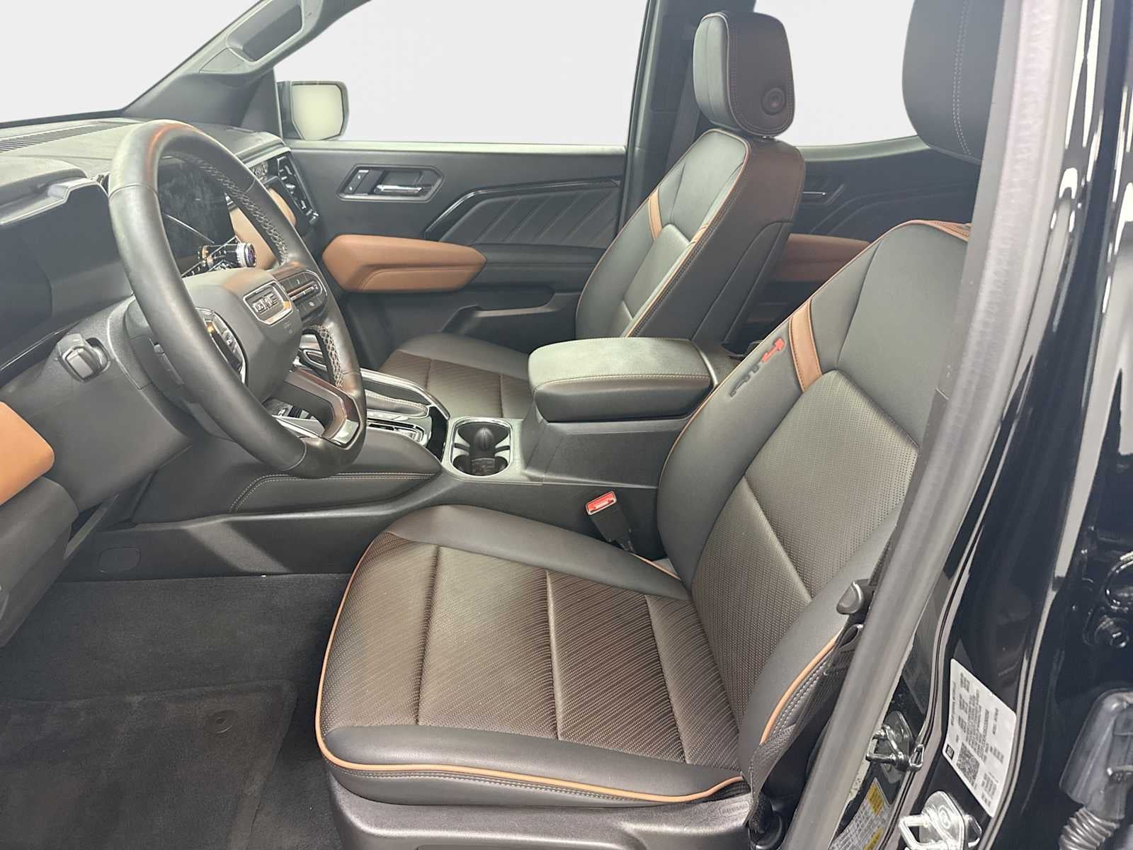 2025 GMC Canyon AT4