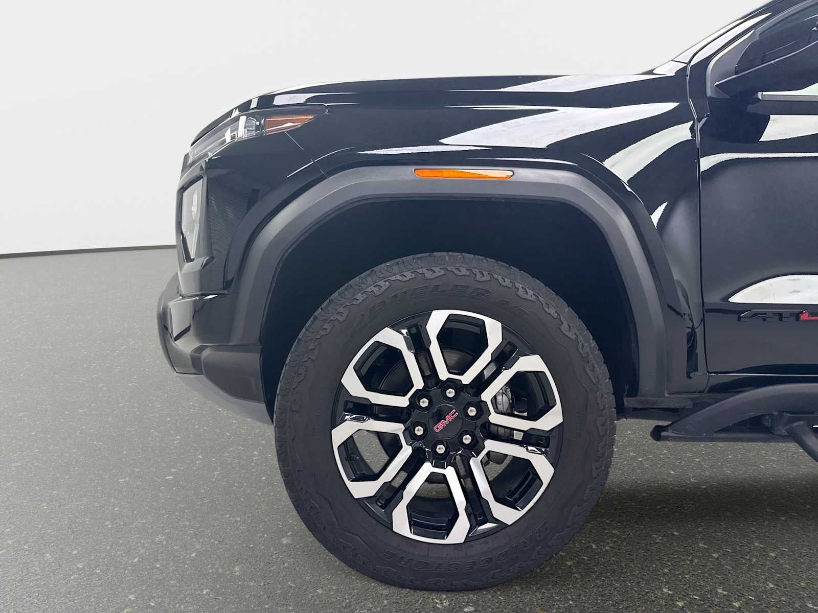 2025 GMC Canyon AT4