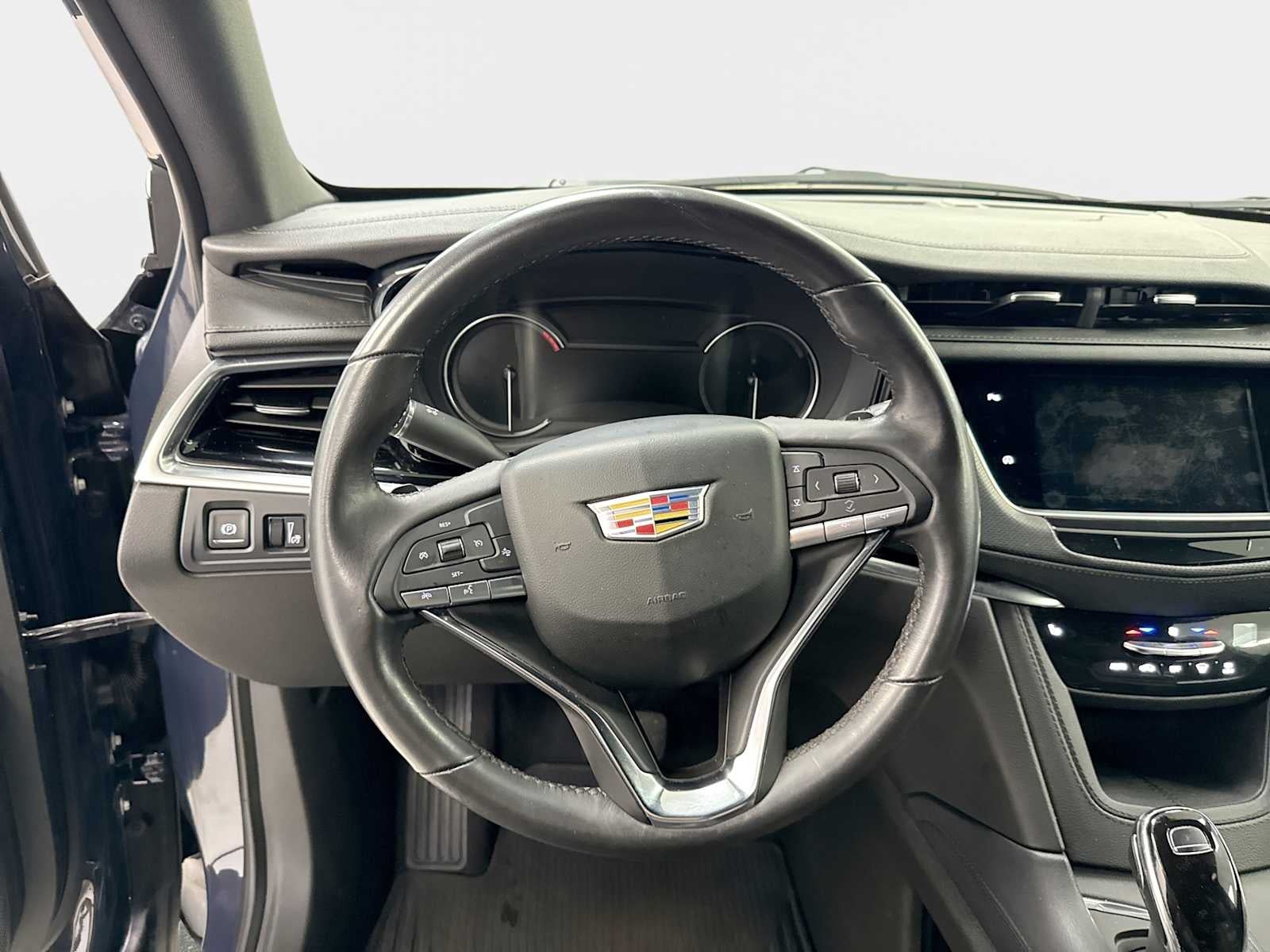 2024 Cadillac XT6 Luxury