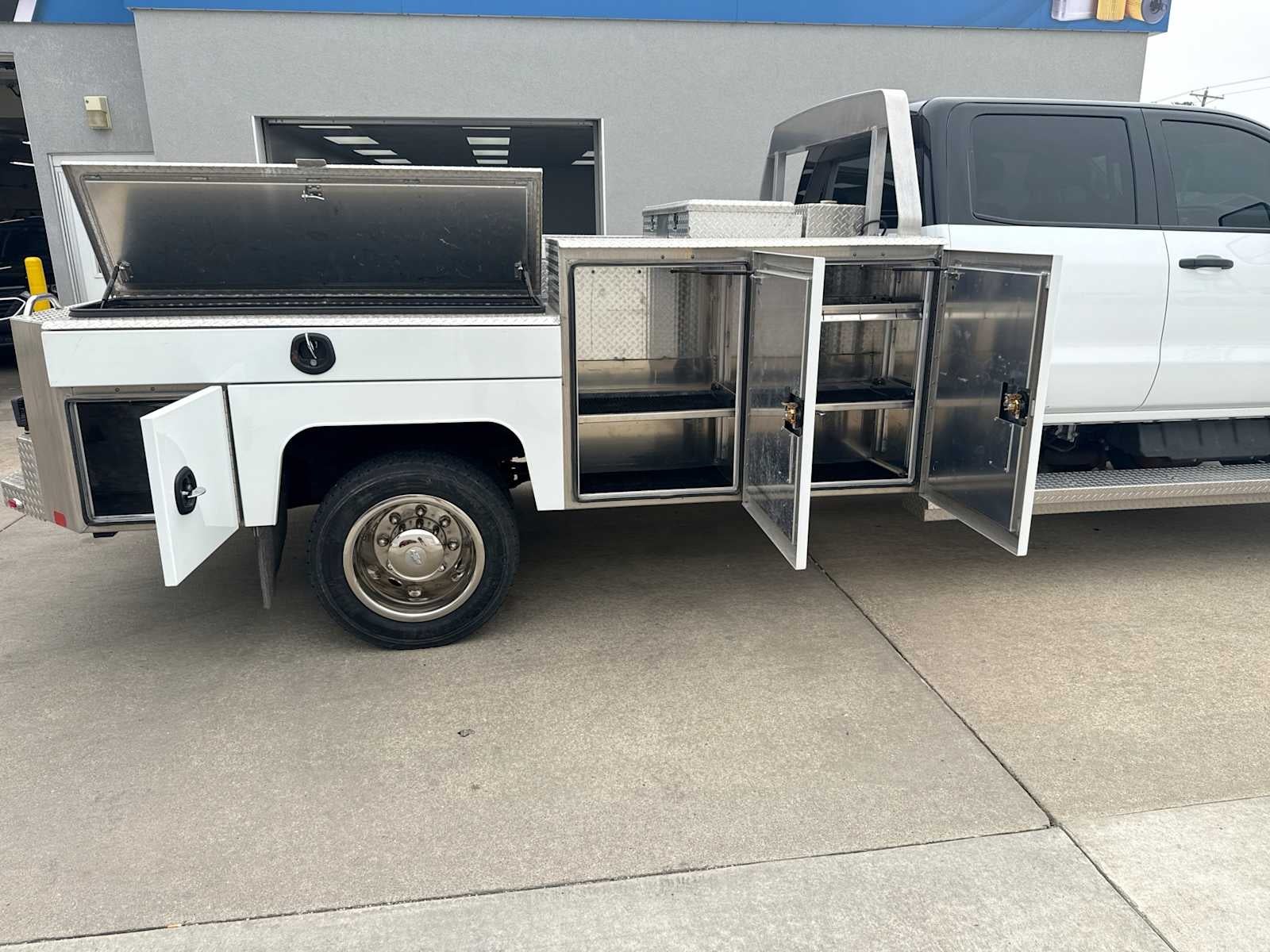 2019 Chevrolet Silverado 5500 HD Work Truck