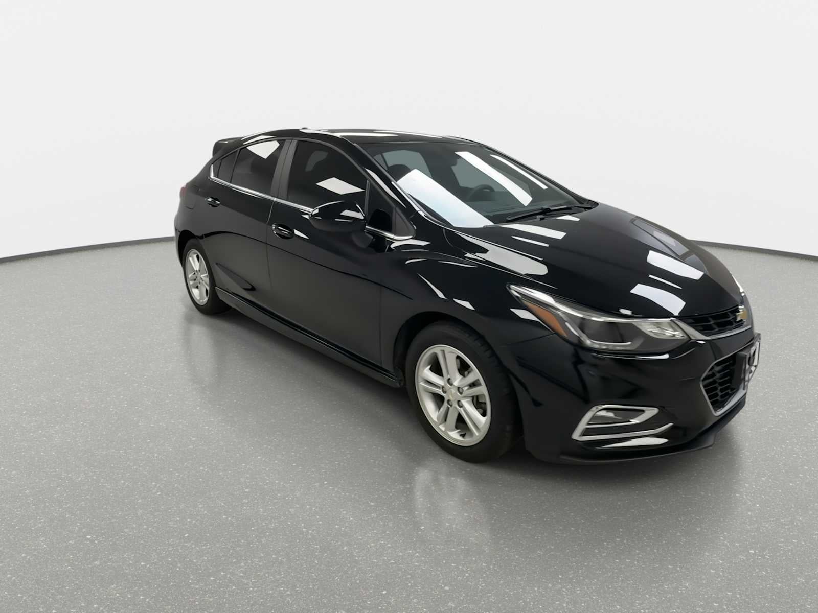 Used 2017 Chevrolet Cruze LT with VIN 3G1BE6SM8HS565073 for sale in Clinton, IL