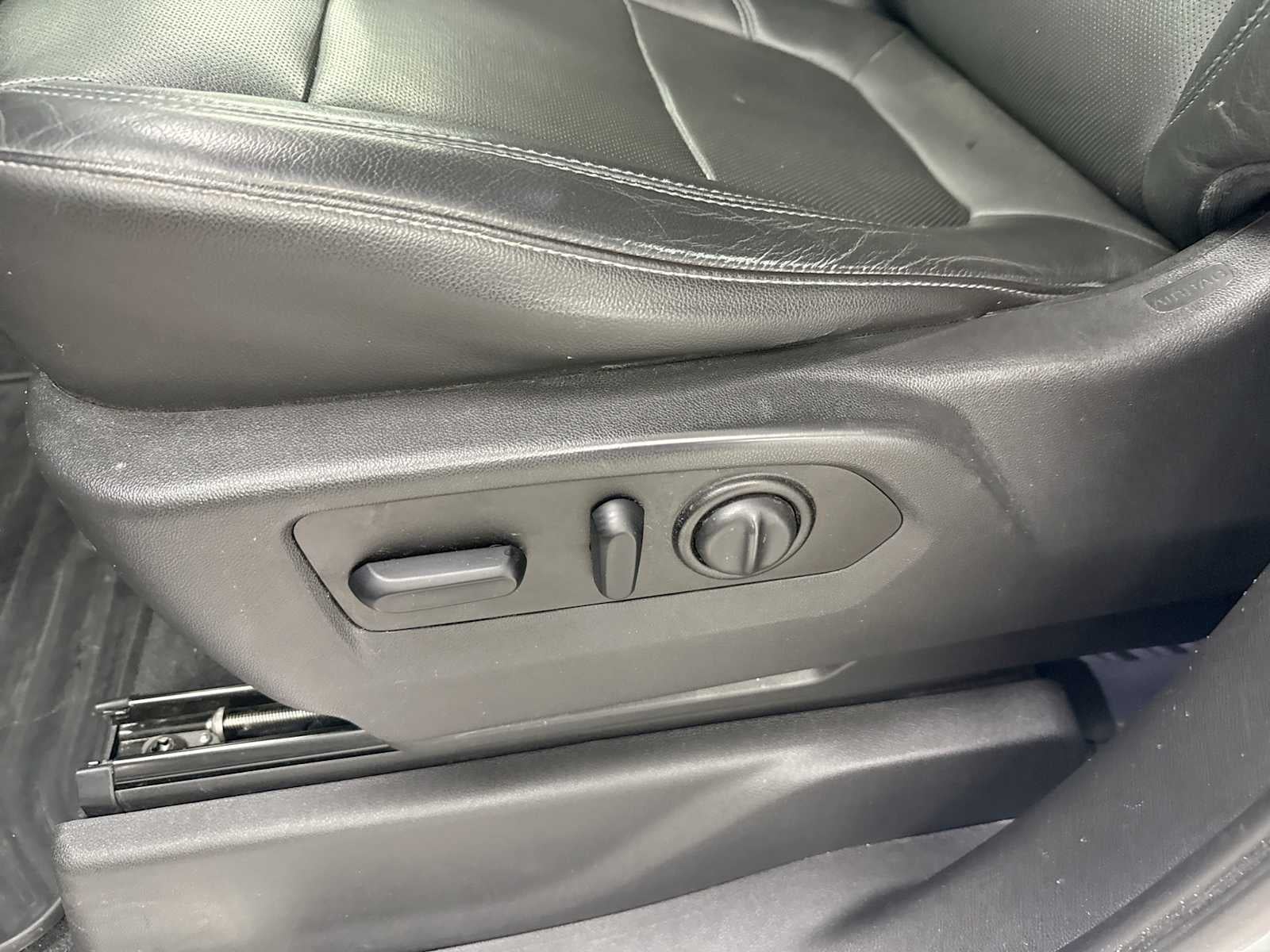 2020 Chevrolet Silverado 1500 LTZ - Photo 14