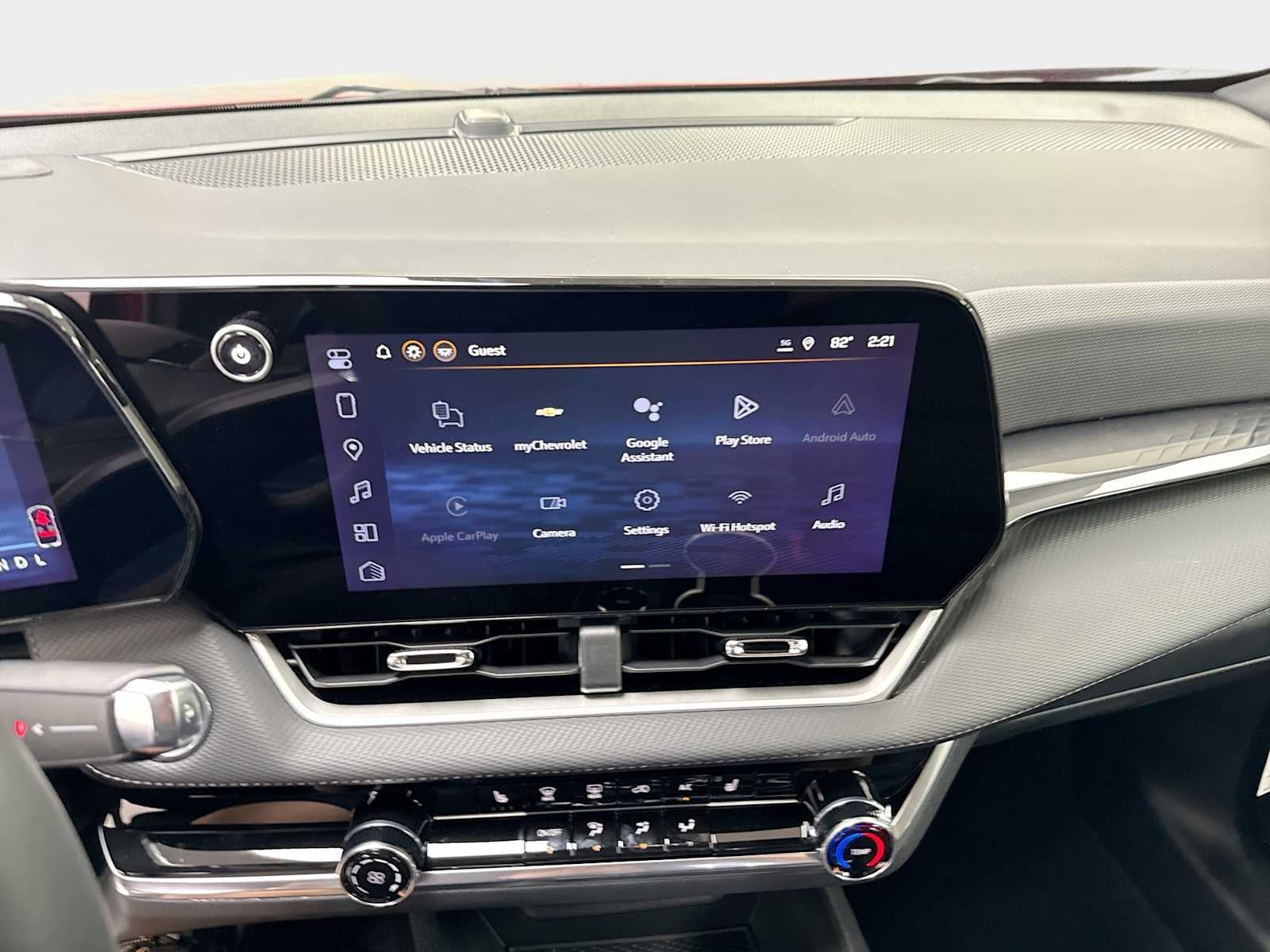 2026 Chevrolet Equinox LT - Photo 12