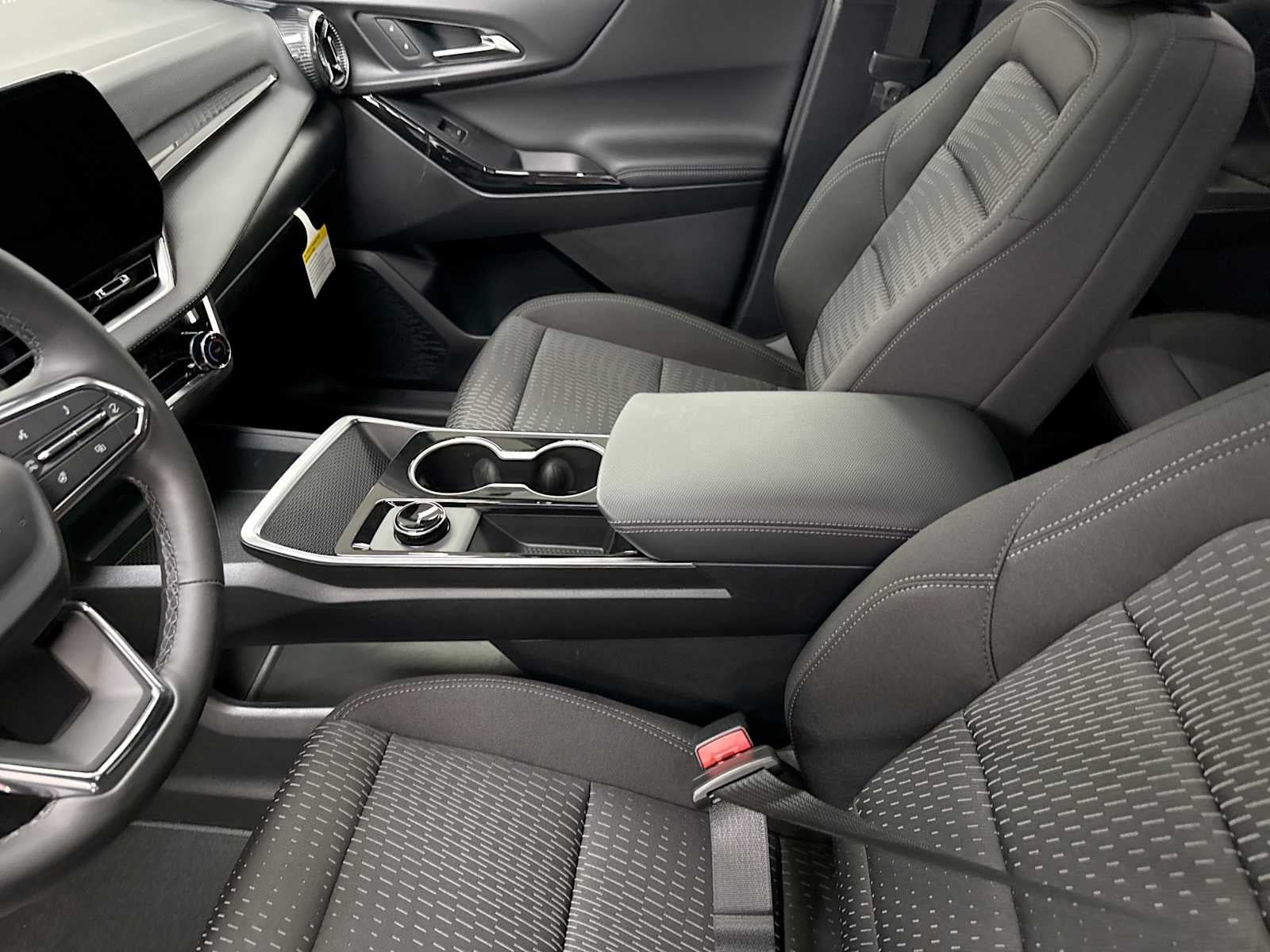 2026 Chevrolet Equinox LT - Photo 22