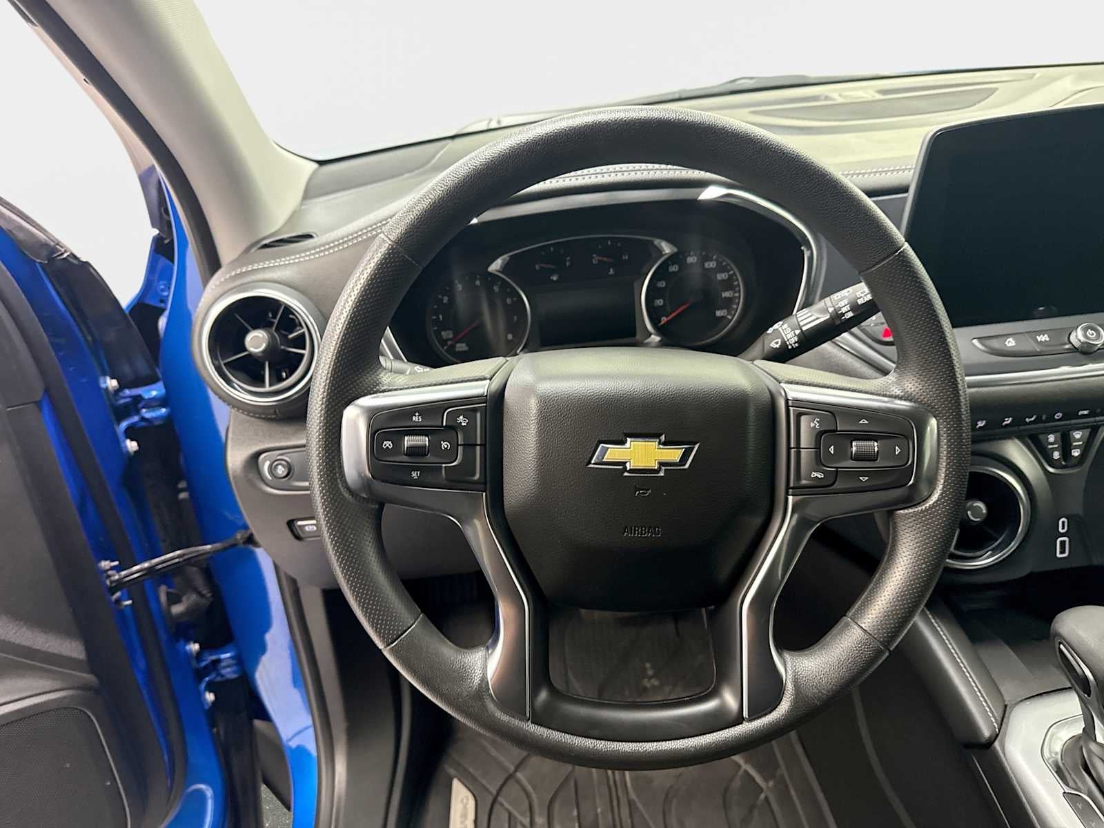 2025 Chevrolet Blazer 2LT - Photo 11
