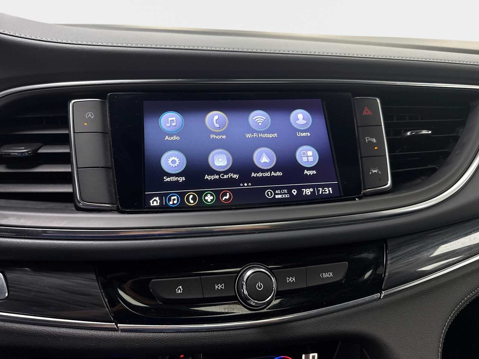 2024 Buick Enclave Essence