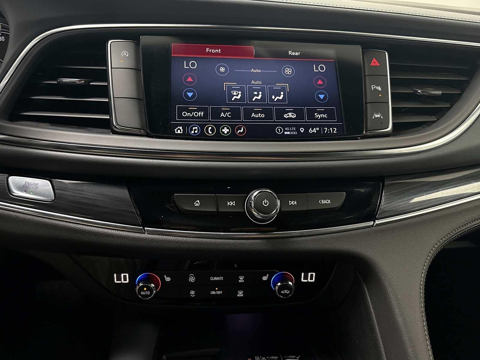 2024 Buick Enclave Essence