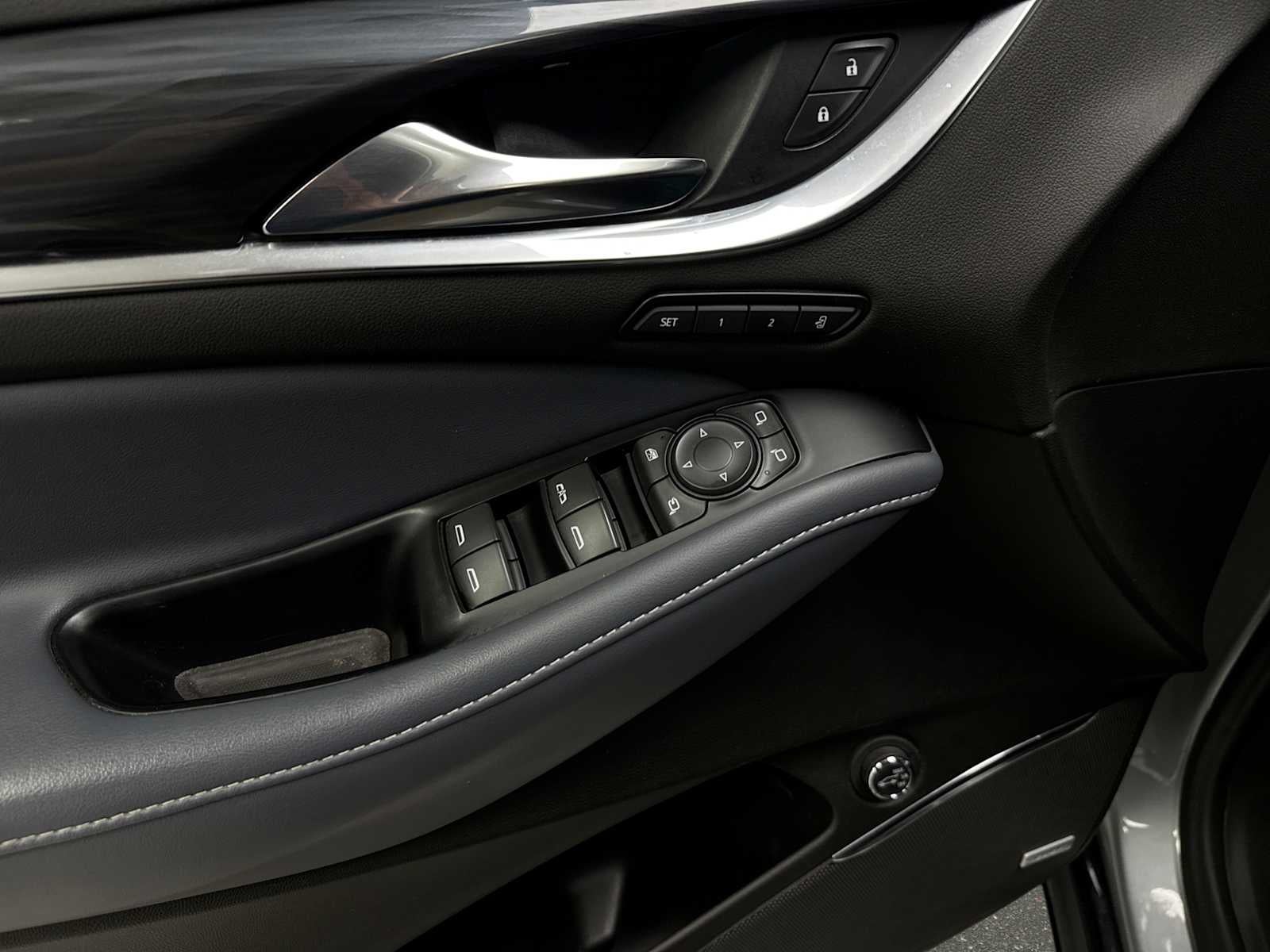 2023 Buick Enclave Premium