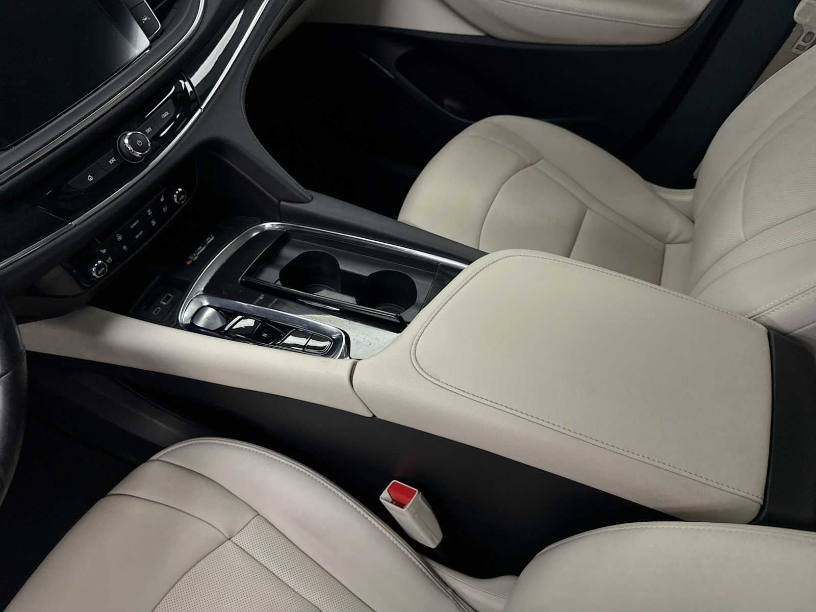 2023 Buick Enclave Premium - Photo 23