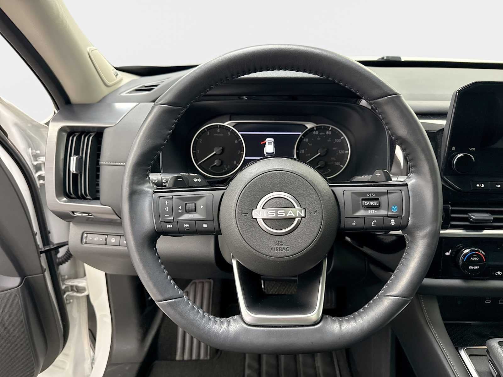 2024 Nissan Pathfinder SL 4WD
