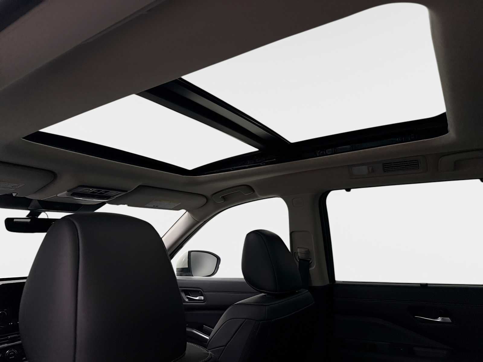 2024 Nissan Pathfinder SL 4WD