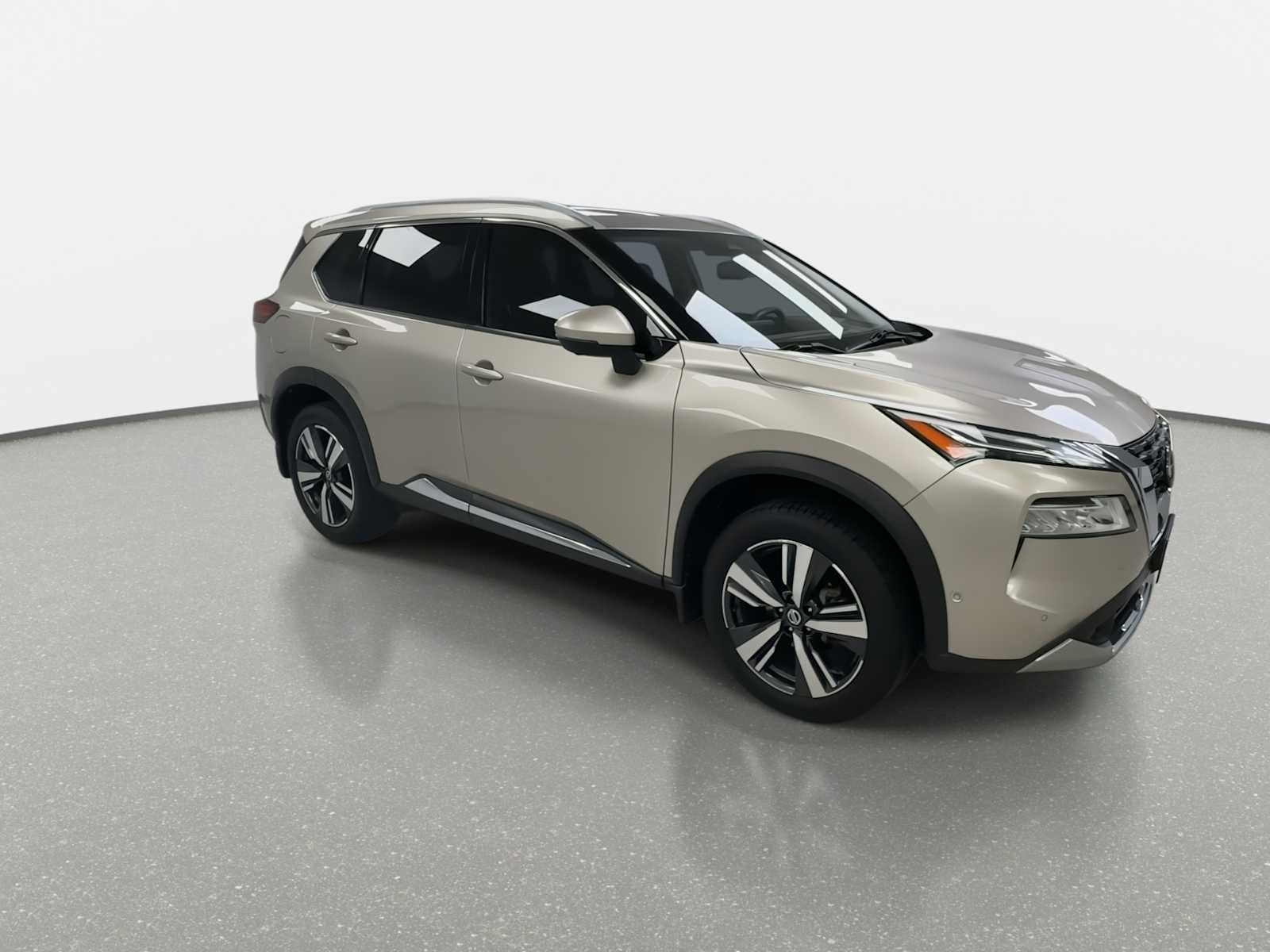 Used 2021 Nissan Rogue Platinum with VIN JN8AT3DD8MW316618 for sale in Clinton, IL