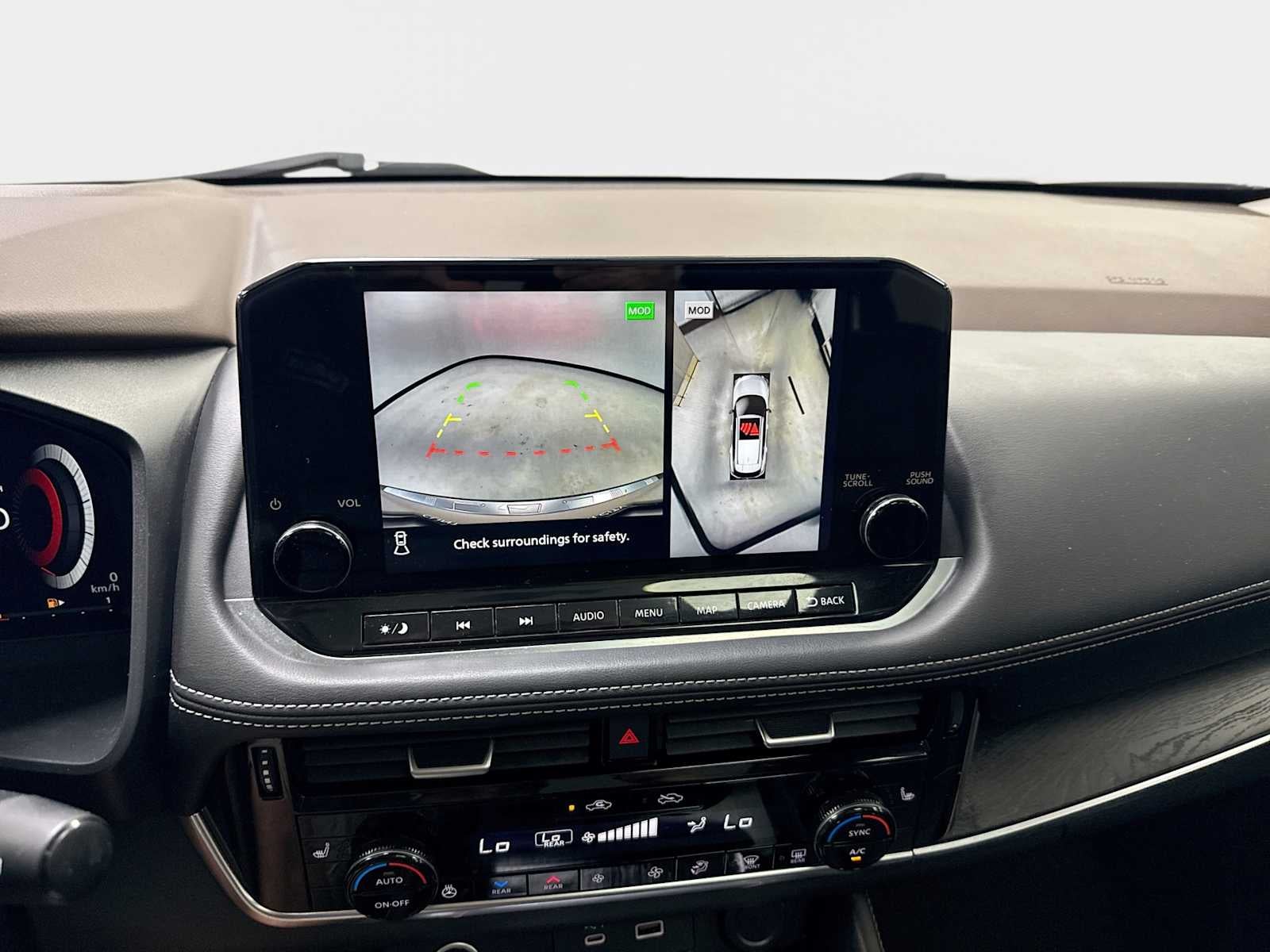 2021 Nissan Rogue Platinum - Photo 24