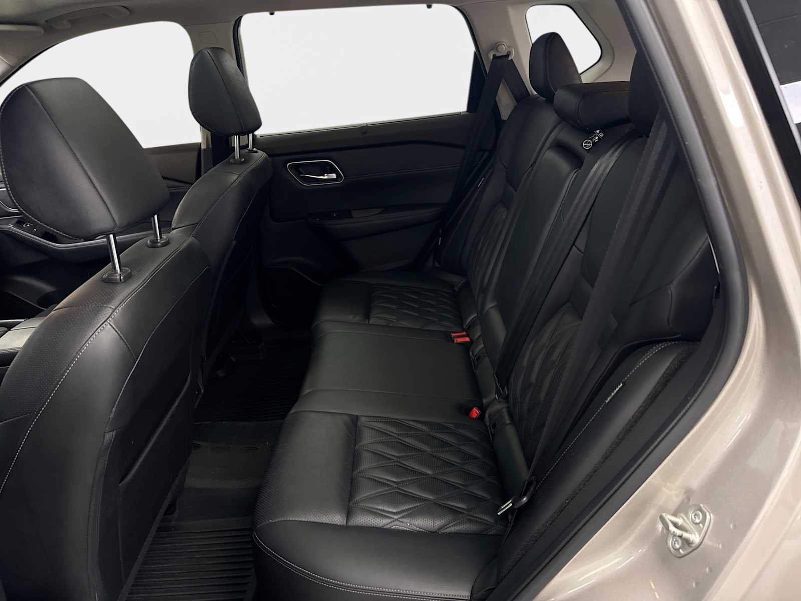2021 Nissan Rogue Platinum - Photo 25