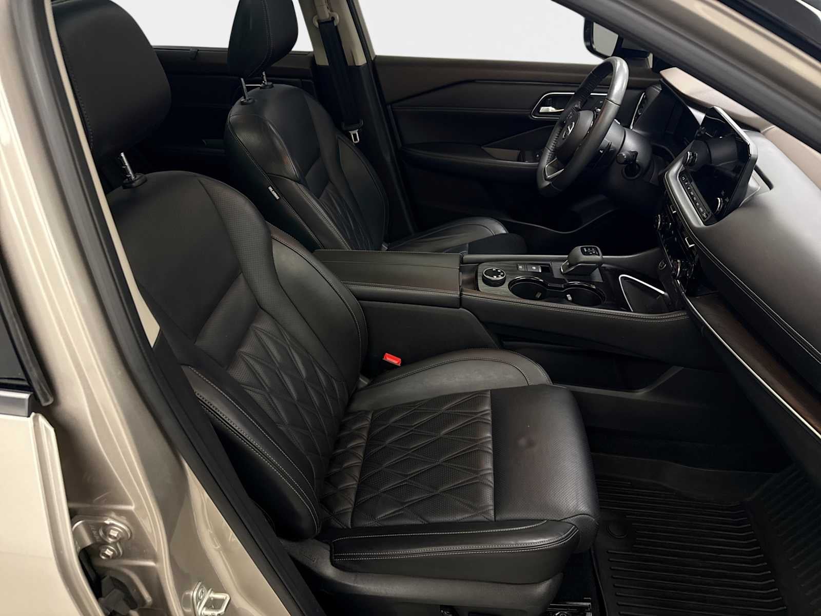2021 Nissan Rogue Platinum - Photo 26
